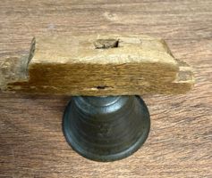 Antike Kuhglocke mit Holzgriff, Glocke Nr.2, Rarität