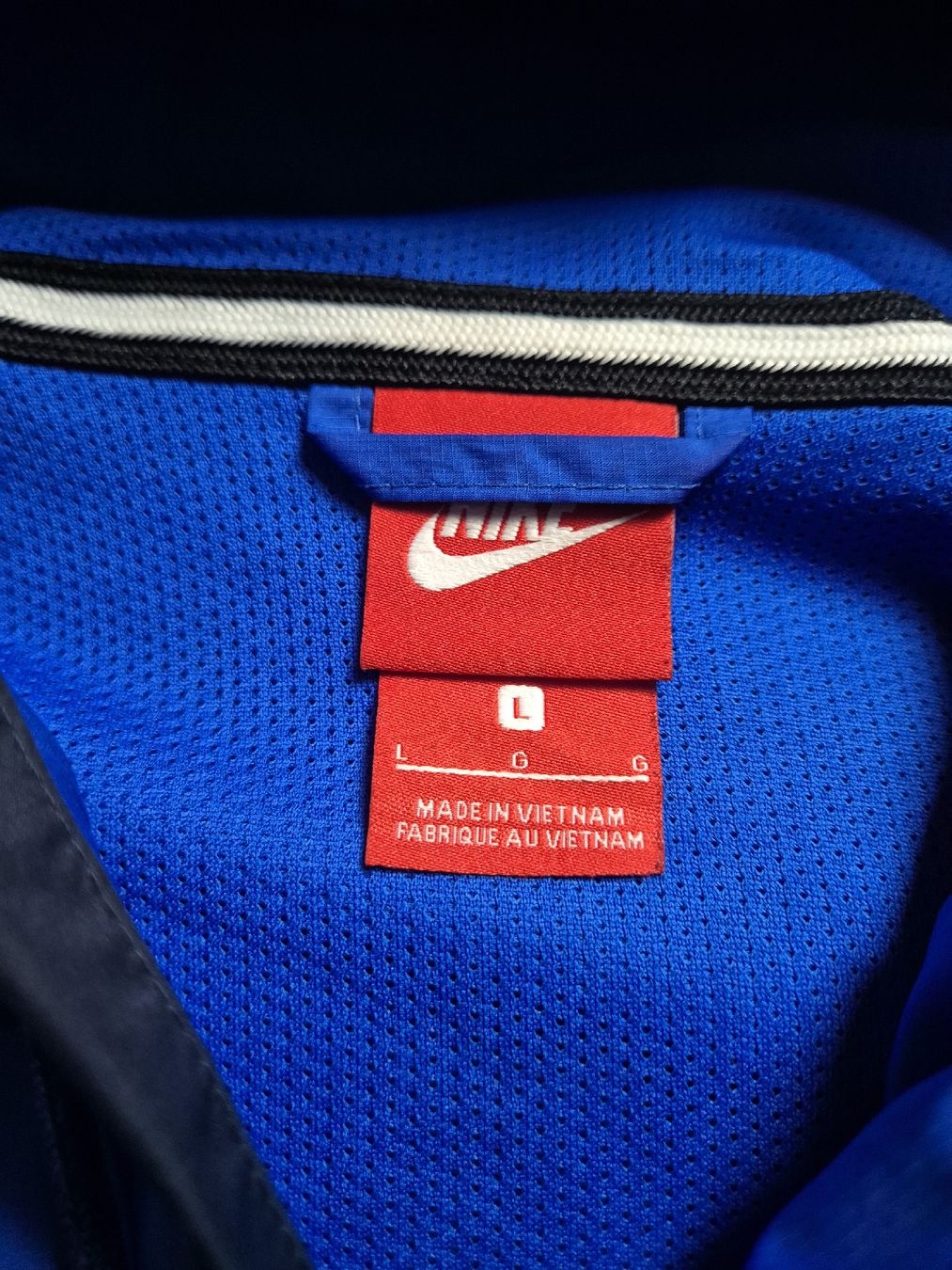 Nike Giacche: Rare Nike 2018 Frankreich Windrunner Grösse L – Usato da St. Gallen venduto da CaliSunshine 3
