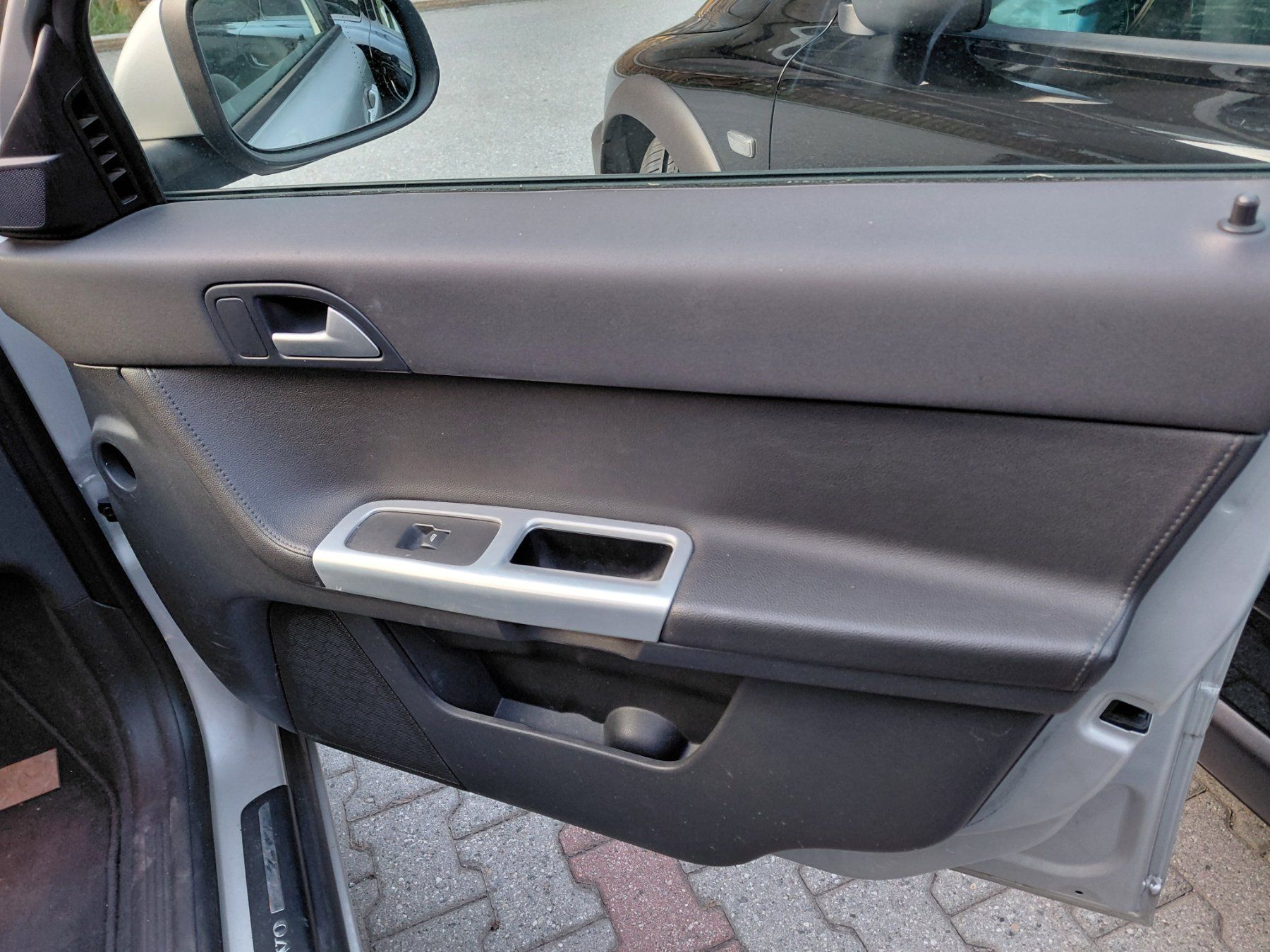Volvo Automobili: Zu verkaufen Volvo  V50 D2 – Usato da Glis venduto da mik_sgj2 6
