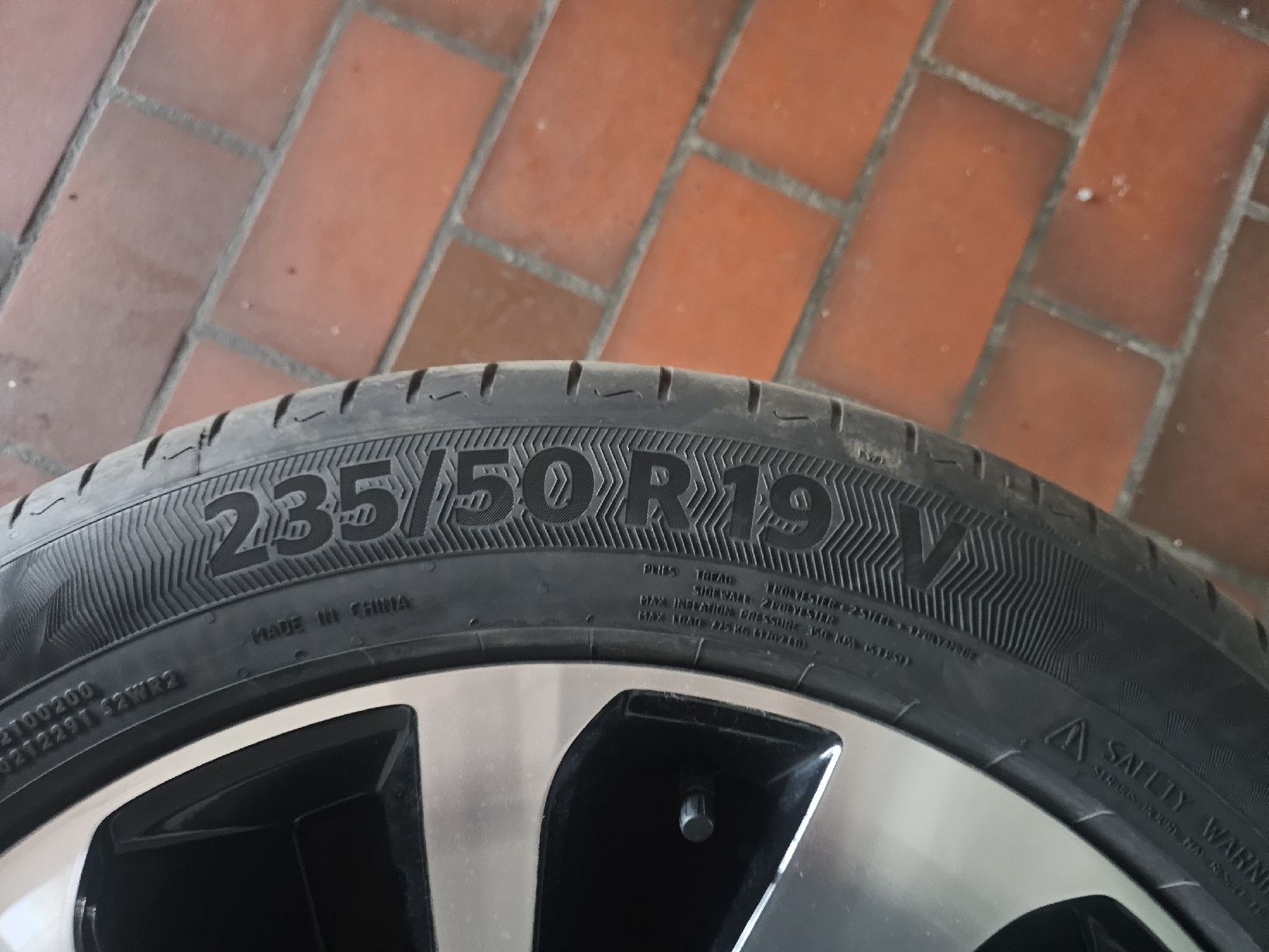Continental Pneus & Kompletträder: Conitnental 235/50-19 neu – Neu (gemäss Beschreibung) aus Bilten von Caddy1971
