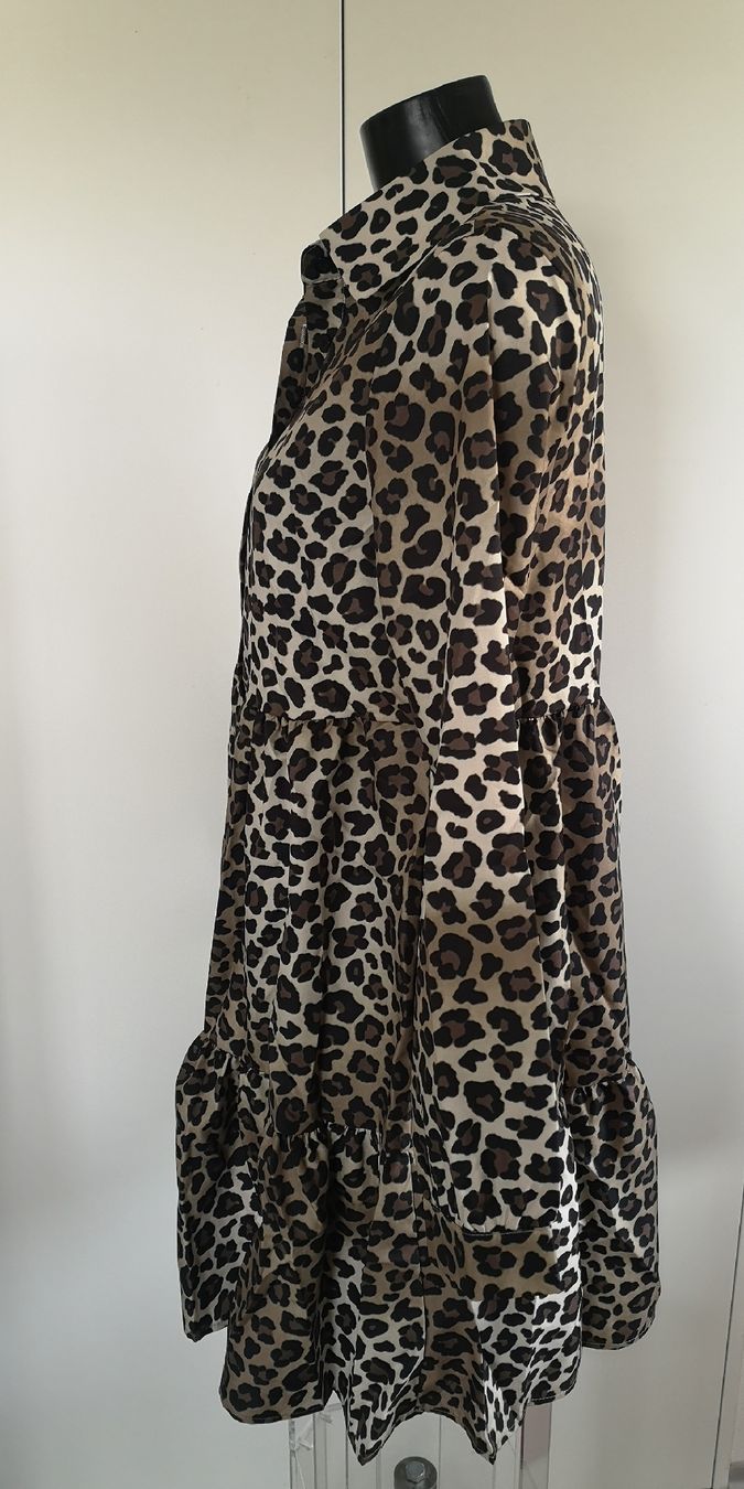 Robes: schönes Leopard Kleid NEU  – Neuf avec emballage d'origine à Widnau par Schurlibua 1