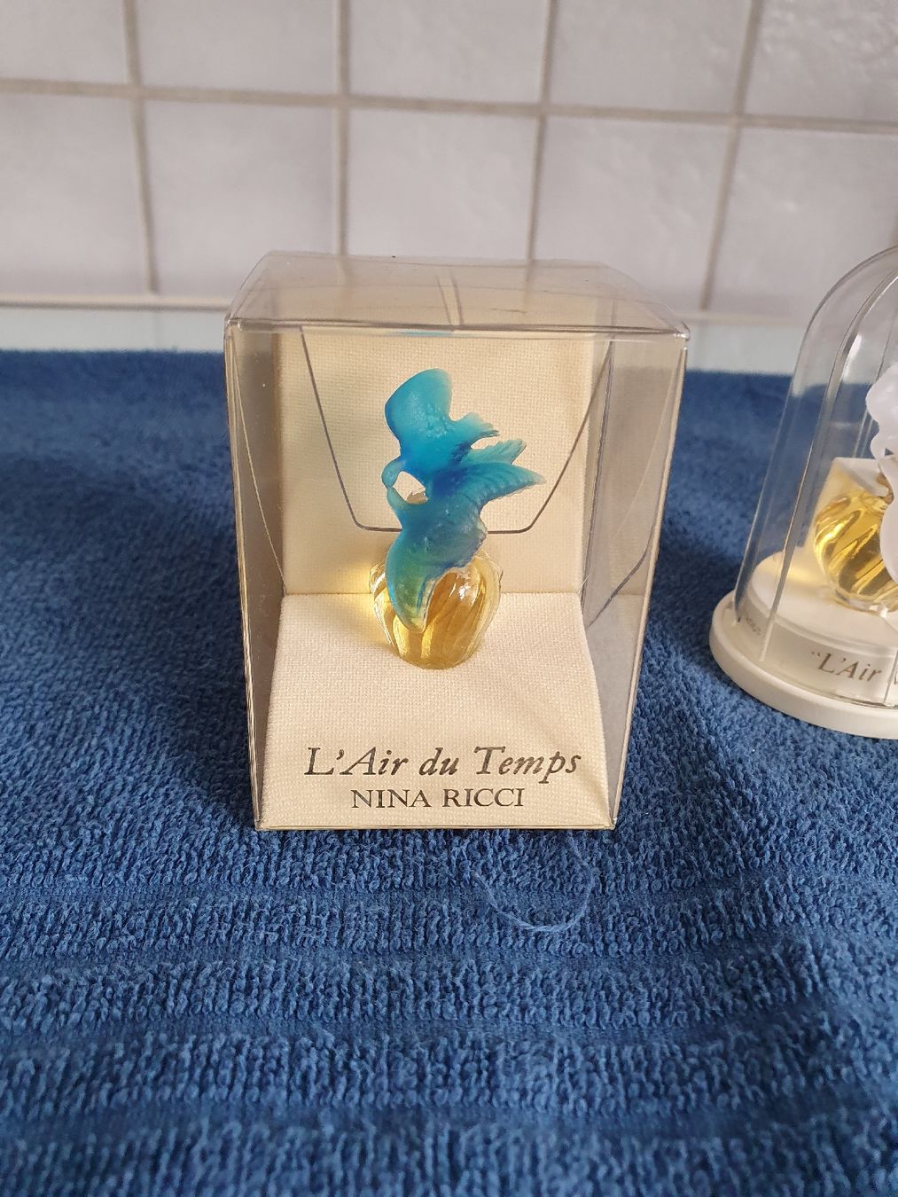 Nina Ricci Flaconi: 3 Parfum Miniaturen Nina Ricci – Usato da WUERENLOS venduto da Eeric 2