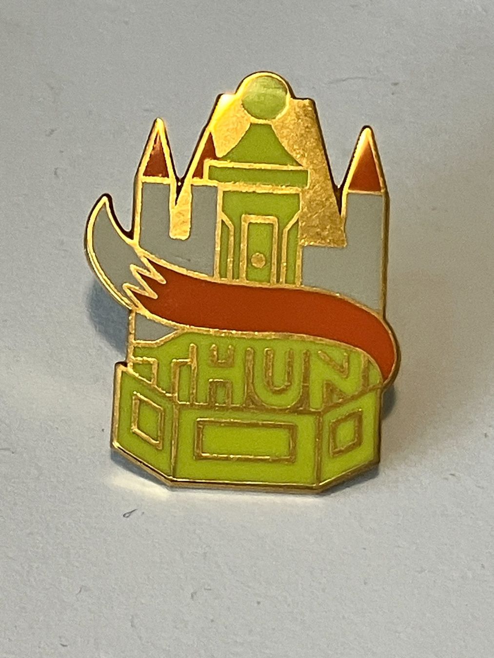 Placchette & Badge: 1 Pin THUN CH – Usato da Basel venduto da djwwpp