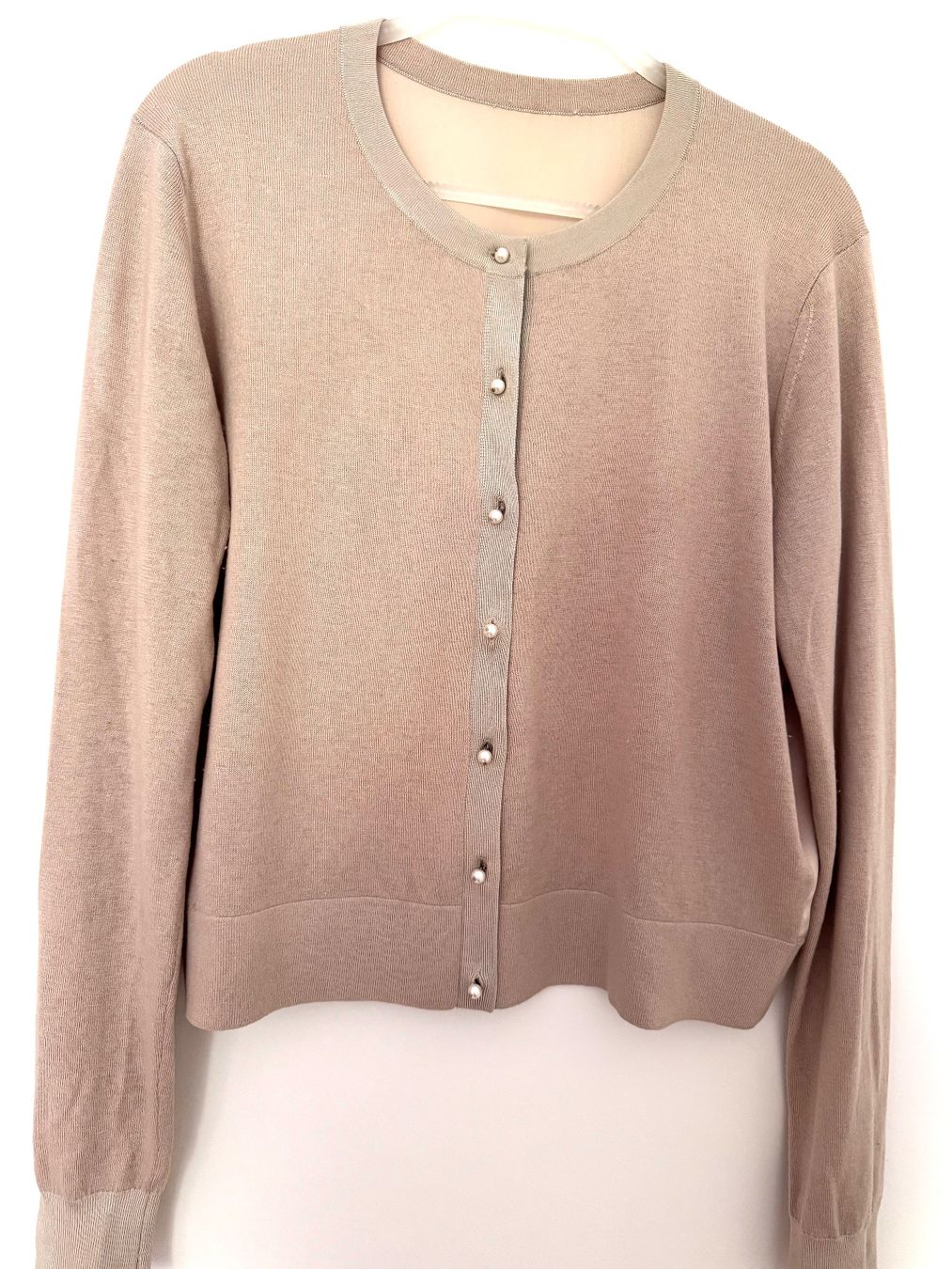 Liu Jo Jacken: Edler Cardigan, Gr. M, Rosa-Puder – Gebraucht aus Erlenbach ZH von msa_x26y 2