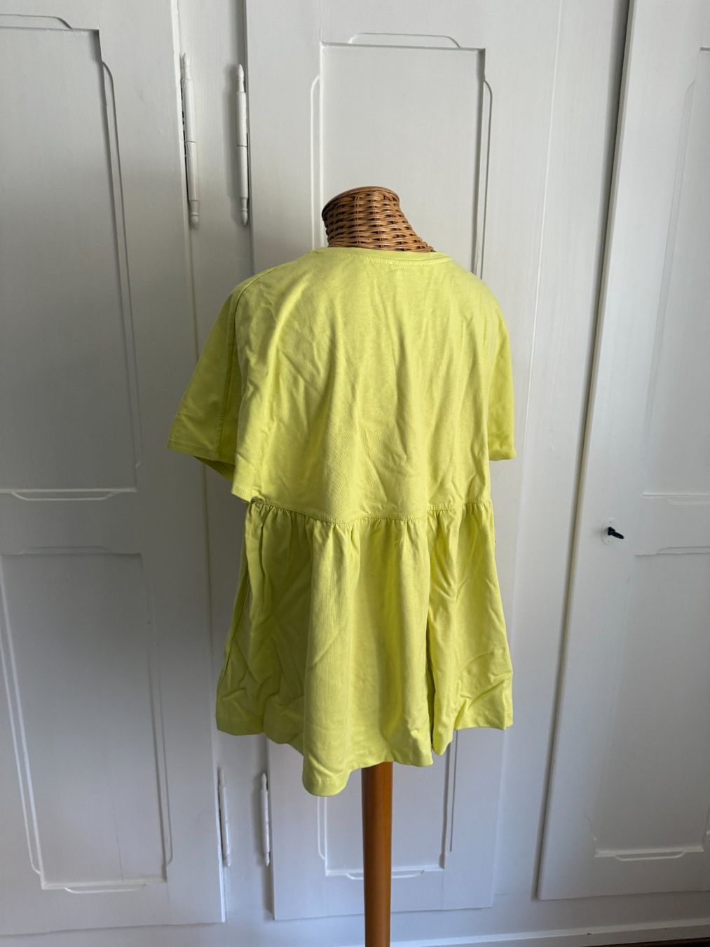 Zara Tuniken: ZARA - Tunikashirt limettengrün M – Gebraucht aus Zürich von Diazaio 2