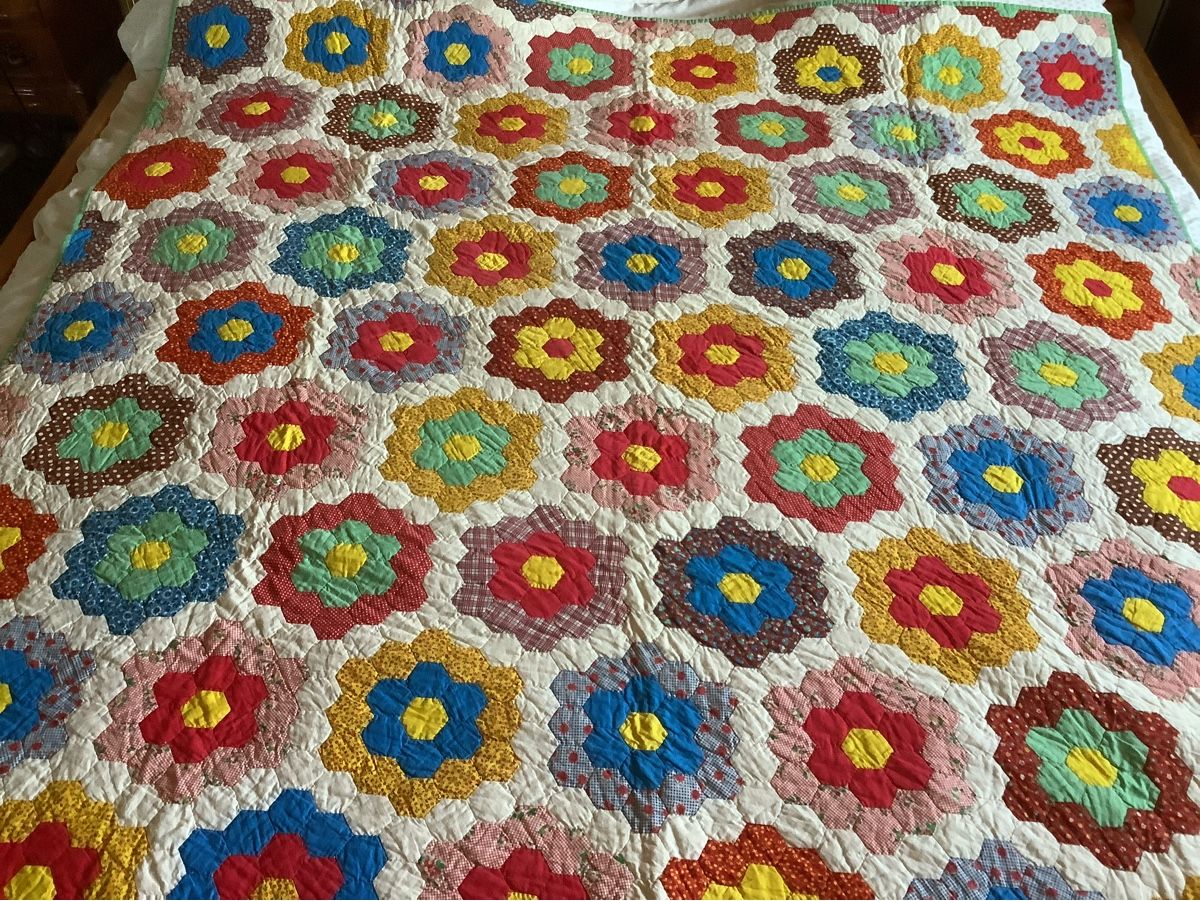 Coperte: American Handmade Quilt – Nuovo (secondo la descrizione) da Worblaufen venduto da Jarnold 1