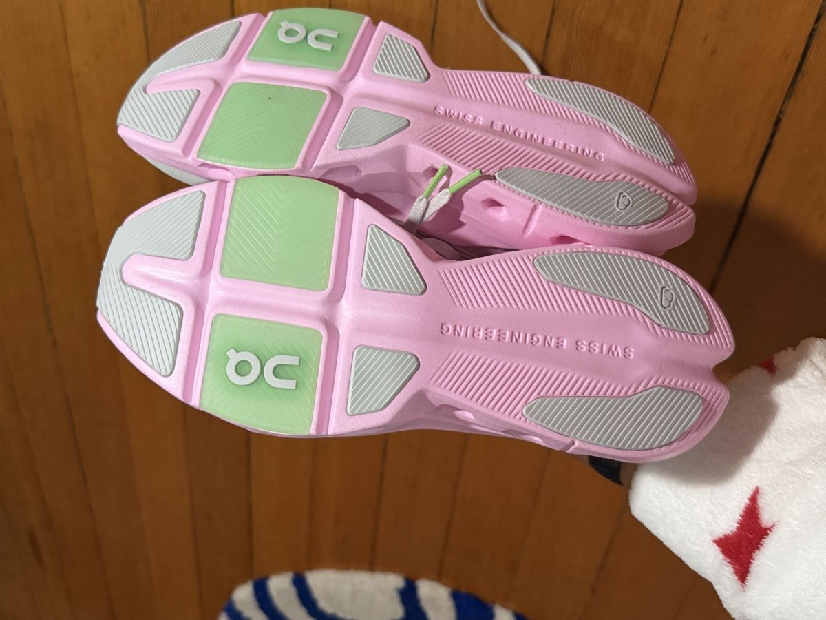 On Damenschuhe: On Running Cloudpulse Shoes – Neu und originalverpackt aus Dietikon von dom_pvq5 5