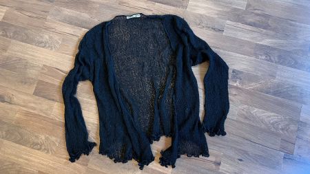 Schwarze Strickjacke Gr. S/M Tribal luftig Frühling Sommer