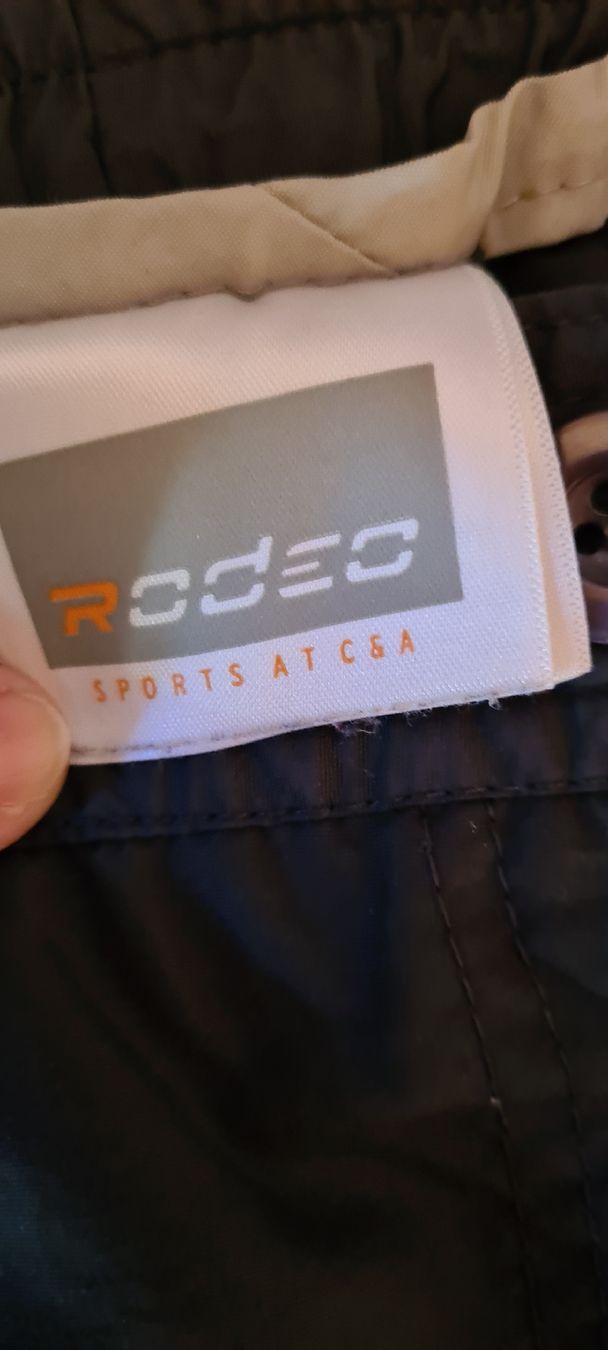 Hosen: Wanderhose Grösse 40 – Gebraucht aus Davos Frauenkirch von Cluetsch 1