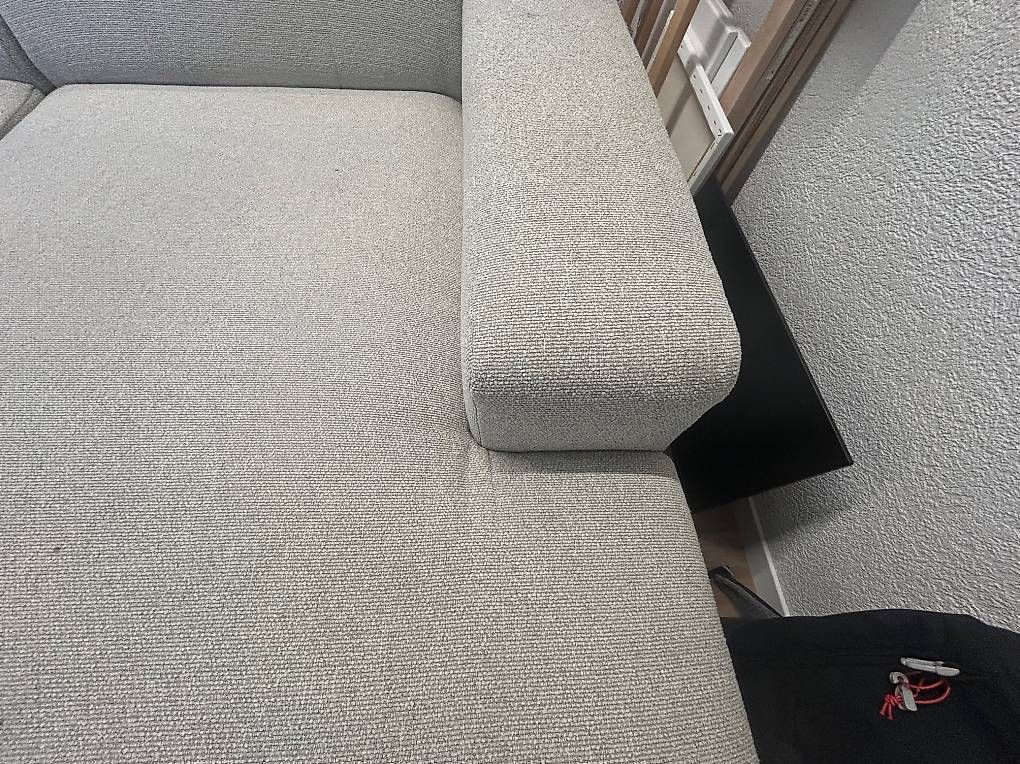 Sofas: Ecksofa beige – Gebraucht aus Münchenwiler von sportback1 2
