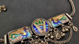 Aussergewöhnliche Fuss-Kette emailliert mit Markung