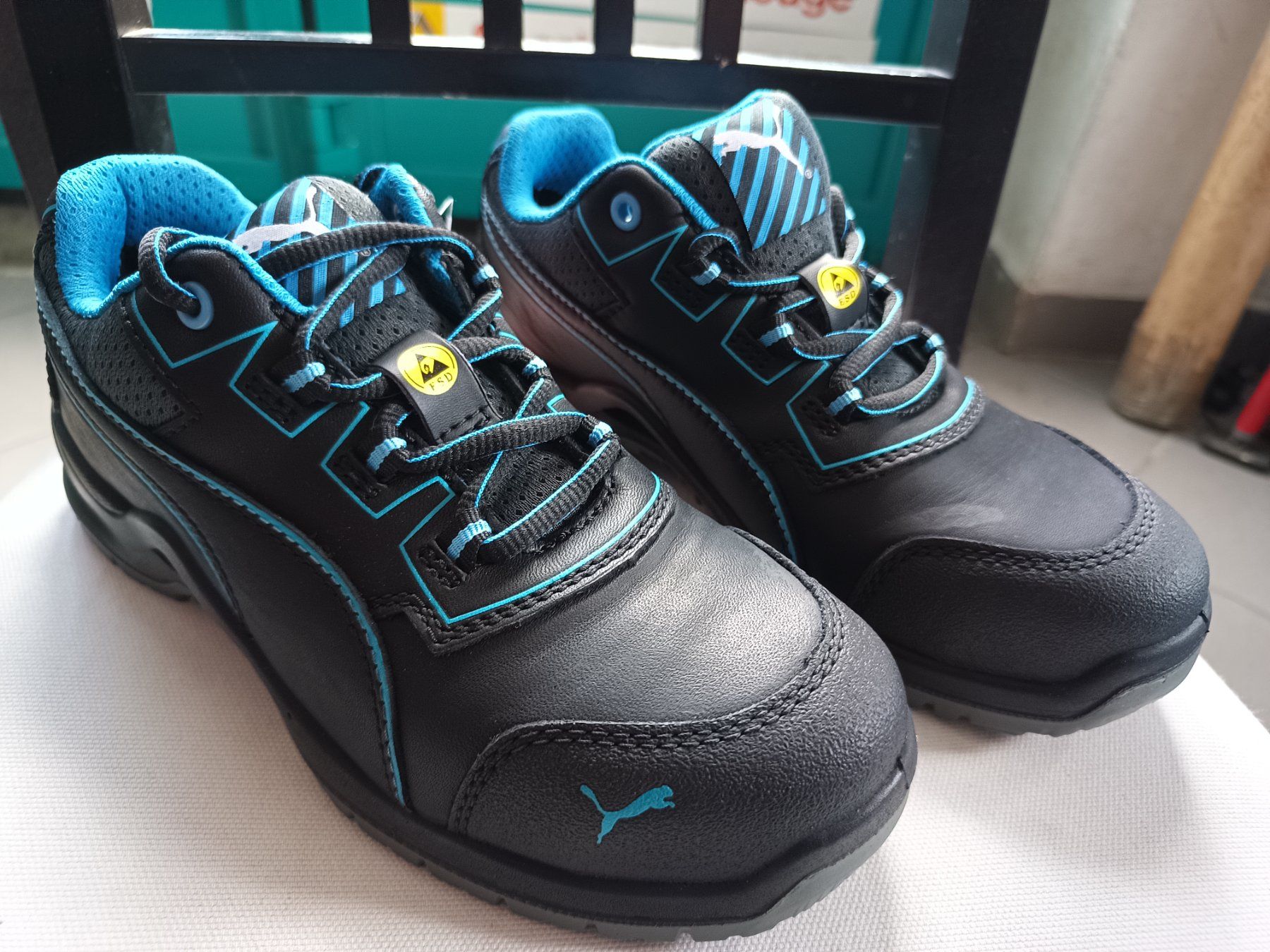 Puma Scarpe da uomo: Puma Sicherheitsschuhe S3 ESD SRC 36 – Nuovo e nell'imballaggio originale da Oberegg venduto da 19franzi94