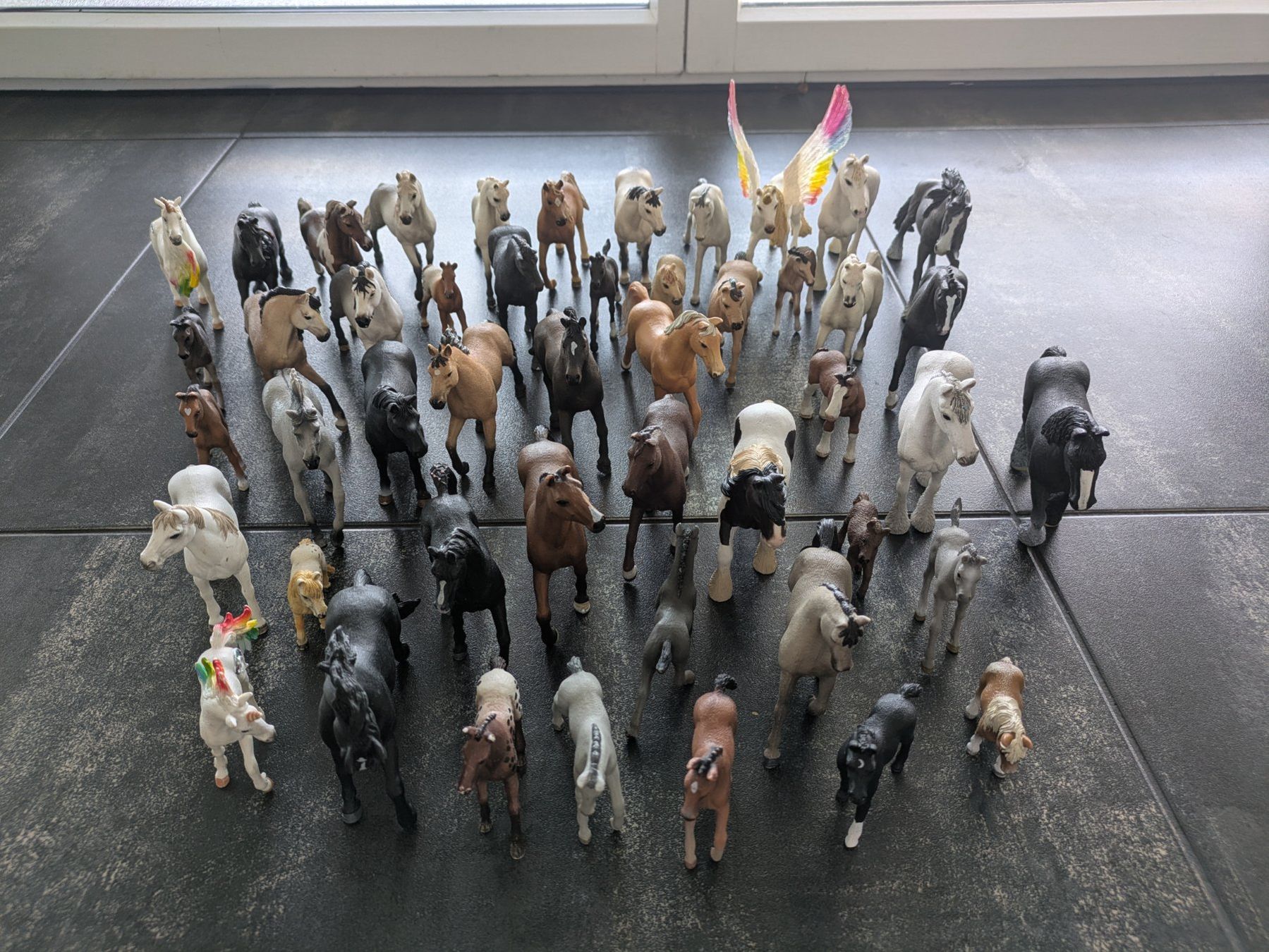 Schleich Jouets: Schleich Pferde (4kg) – D'occasion à Zürich par mss02