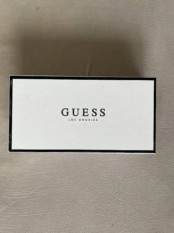 Portemonnaies: Guess Portemonnaie  – D'occasion à Riedholz par lis_q8fn 3