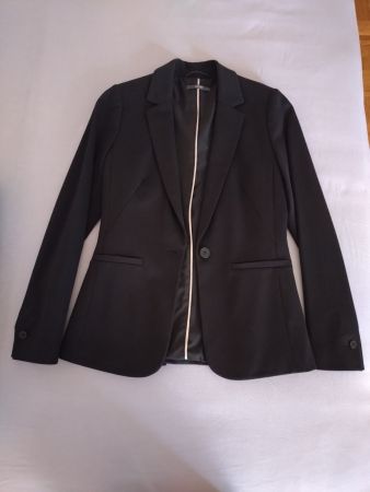 Schwarzer Blazer