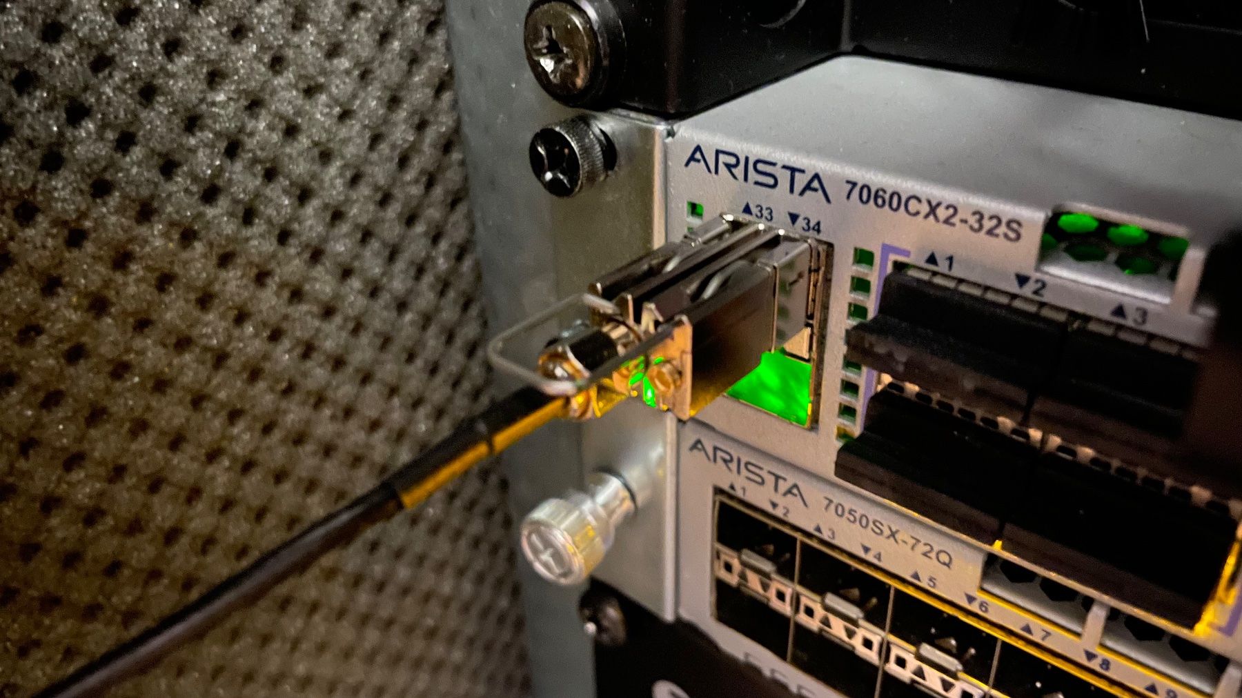 Interruttori: Arista DCS-7060CX2-32S 32x100Gig – Usato da Winterthur venduto da Gemini235000