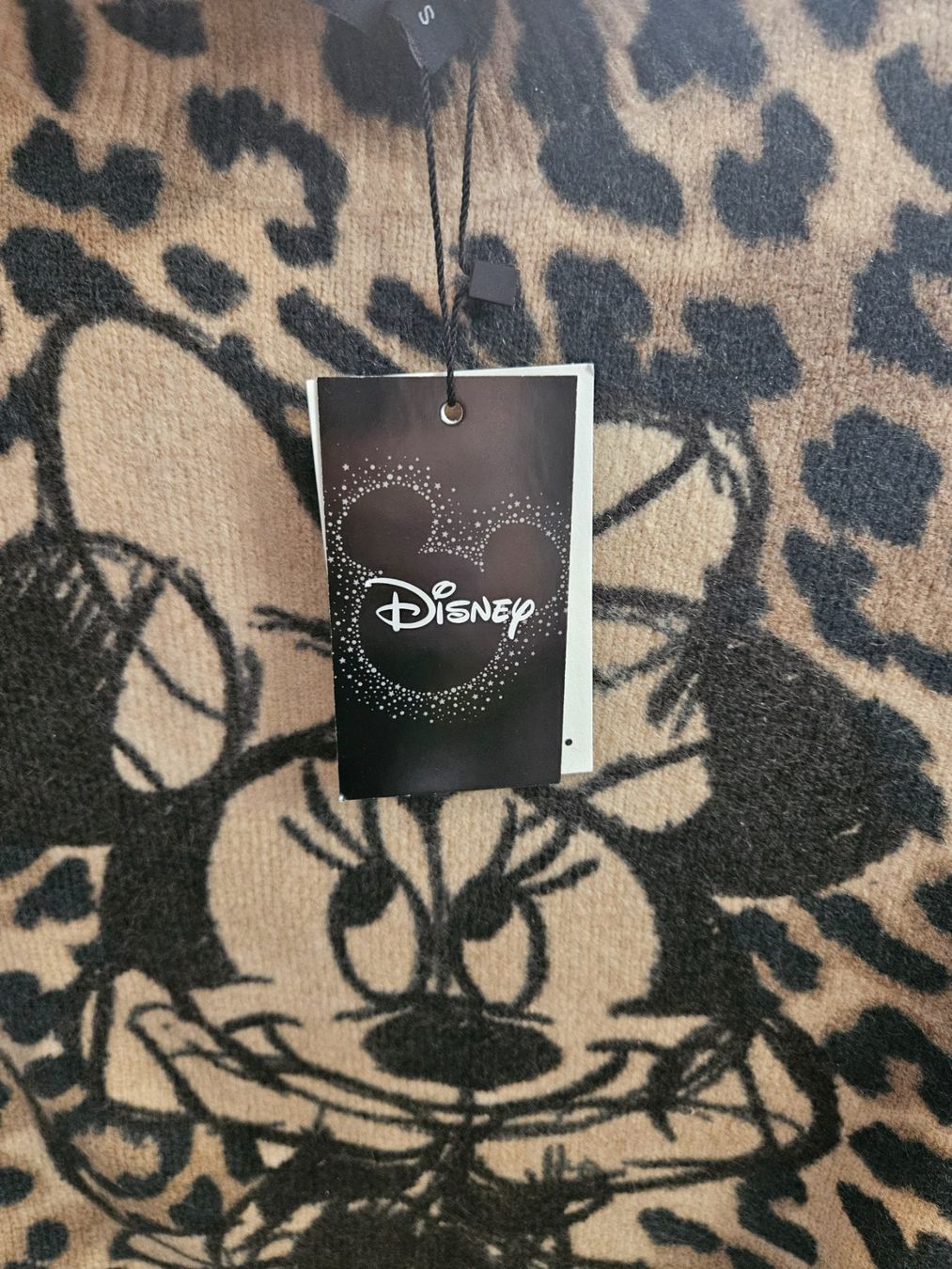 Pullover & Sweatshirts: Disney Pullover im Leo-Look, neu mit Etikett, Grösse S – Neu (gemäss Beschreibung) aus Wikon von Mr.Saxer 2