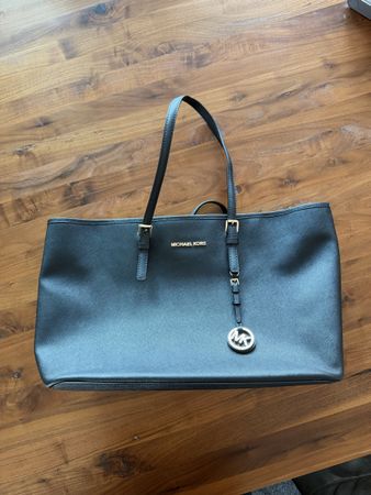 Michael Kors Handtasche Schwarz