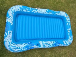 Aufblasbare Wasser Luftmatratze mit Sprinkler - Blau