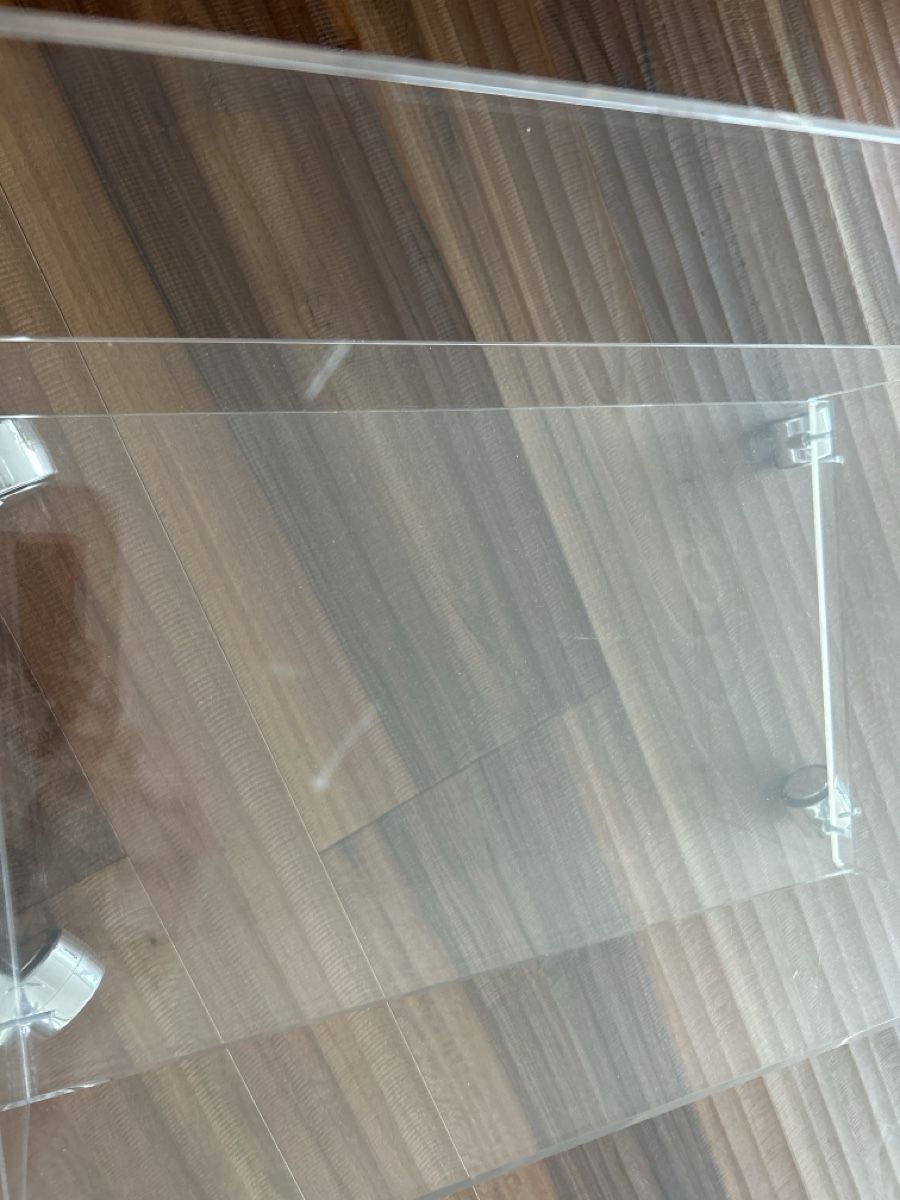 Tavoli: Acryltisch mit Rollen neuwertig – Nuovo (secondo la descrizione) da Minusio venduto da monette08