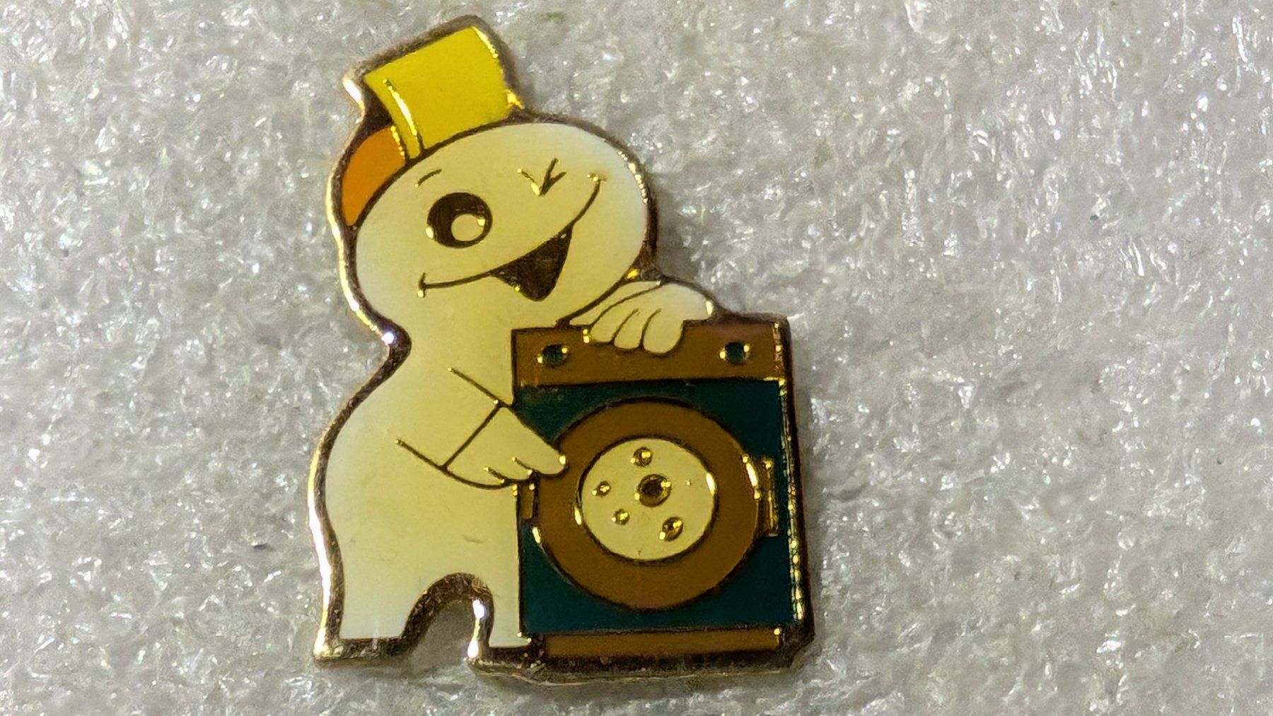 Placchette & Badge: Ansteckpin 167: Maga Bio – Usato da Oppligen venduto da Pin-Fall-Shop