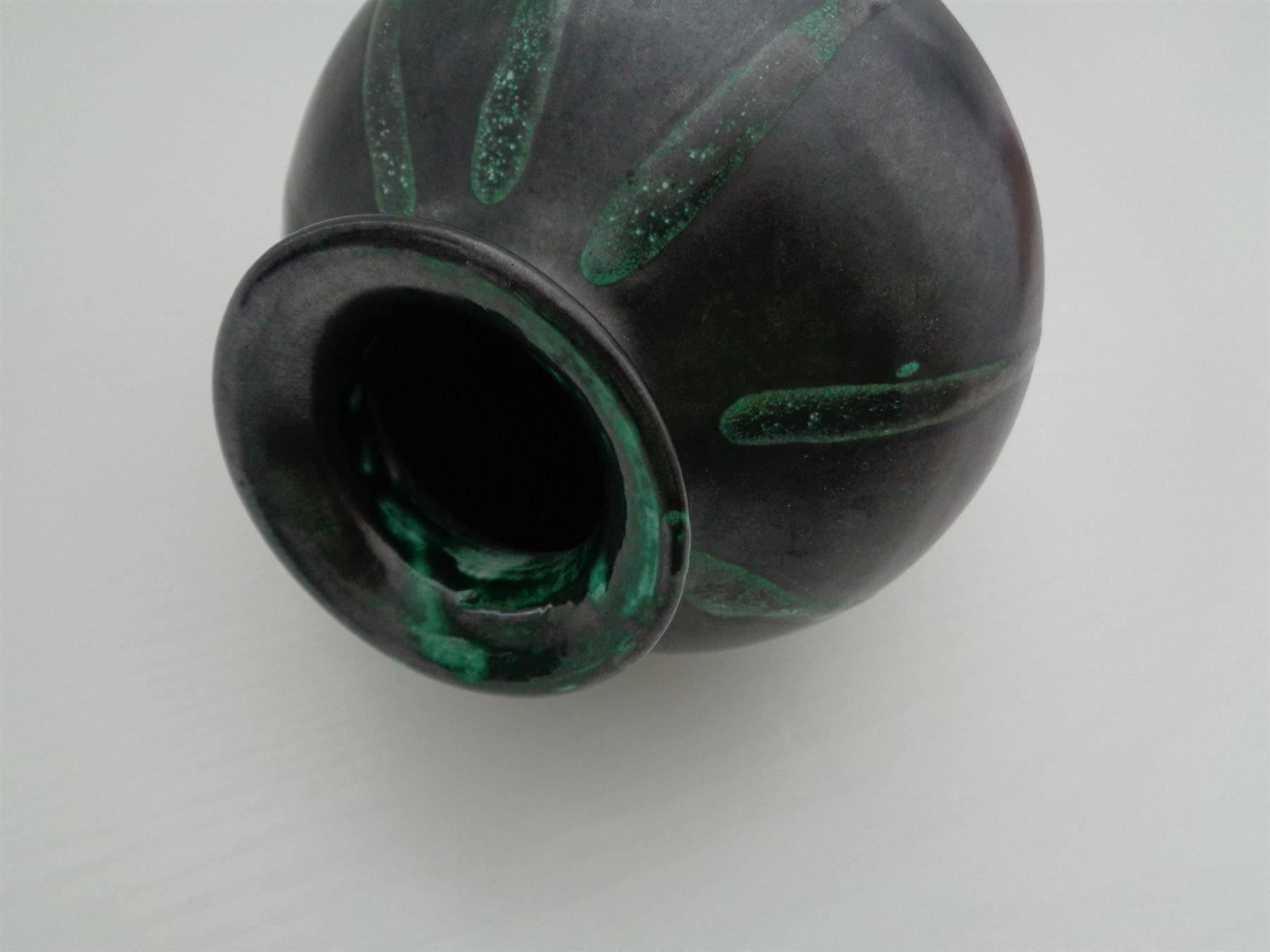 Vasi & Recipienti: Keramik Vase Graphit-schwarz mit Grün – Usato da Chur venduto da omonia 4