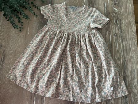 Kleid WHEAT Grösse 104 Blumenmuster  🌸💝