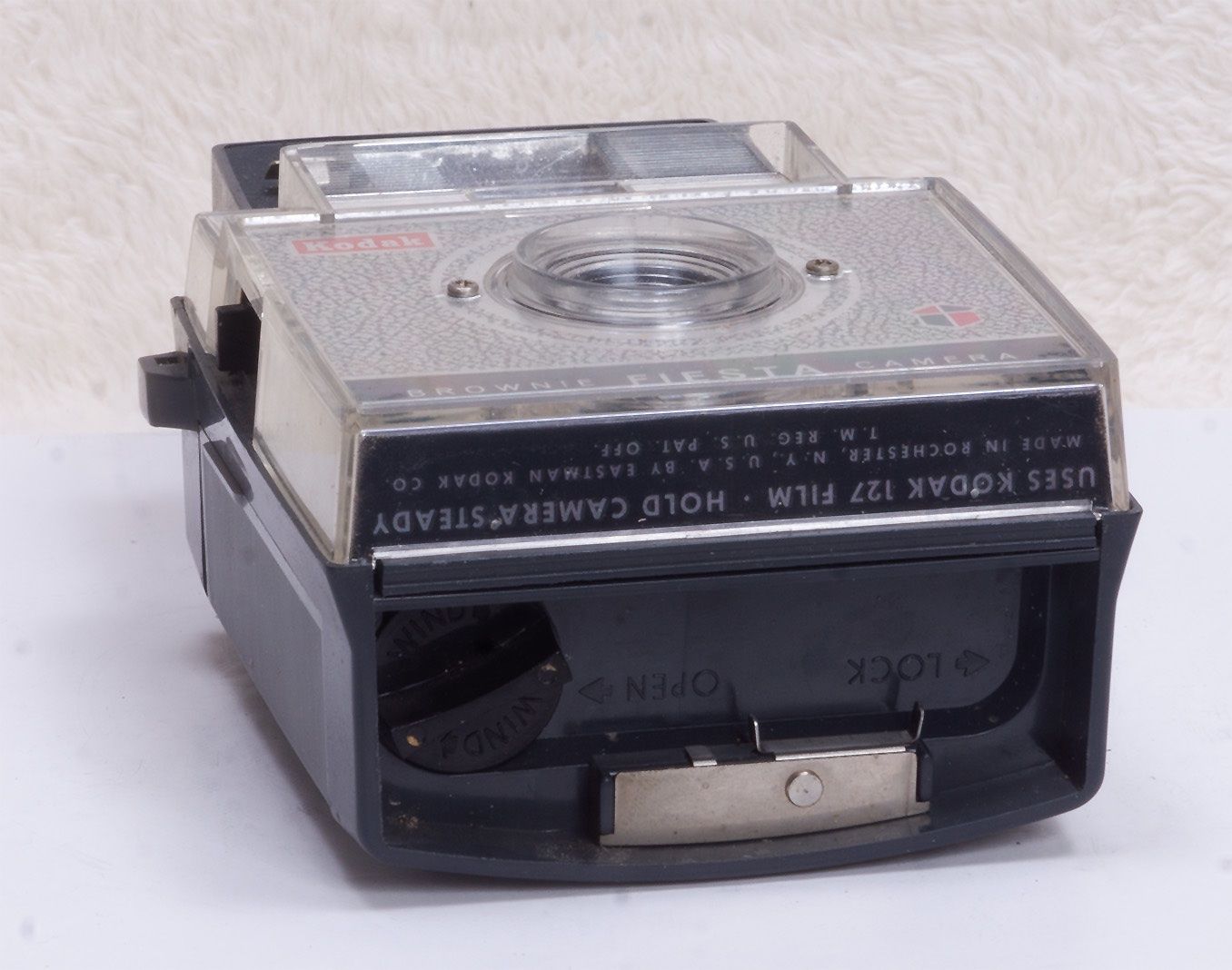 Kodak Fotocamera: Kodak BROWNIE FIESTA CAMERA Blitzer – Usato da Zürich venduto da phueni 4