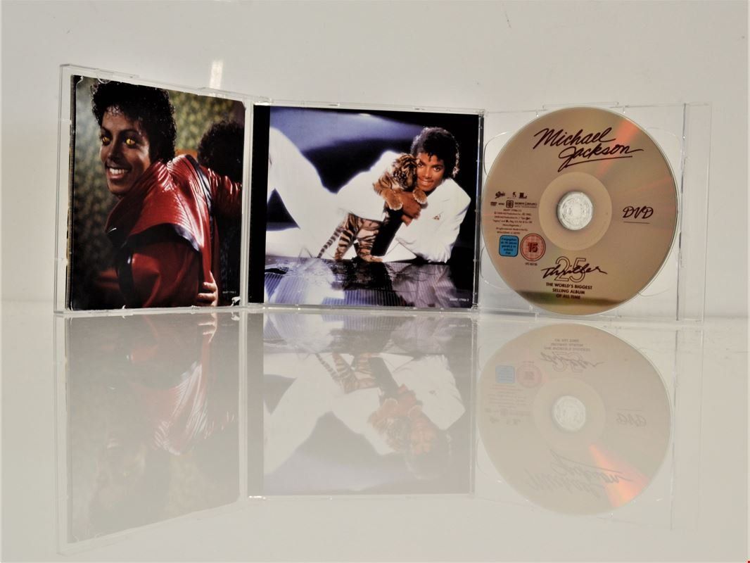CDs: CD/DVD | Michael Jackson | Thriller 25 – Gebraucht aus Wittenbach von  4