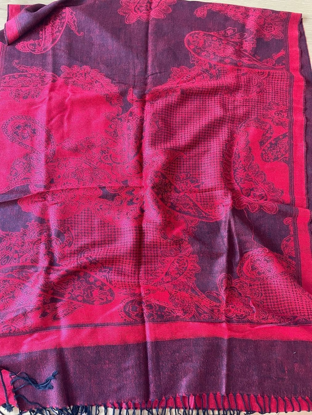 Foulards, Tücher & Schals: Schöner Schal ungetragen – Neu (gemäss Beschreibung) aus Chur von adien 3