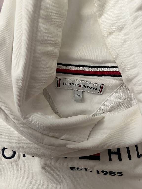 Maglioni & Felpe: Felpa Tommy Hilfiger 164 – Usato da Viganello venduto da bia_x25w 1