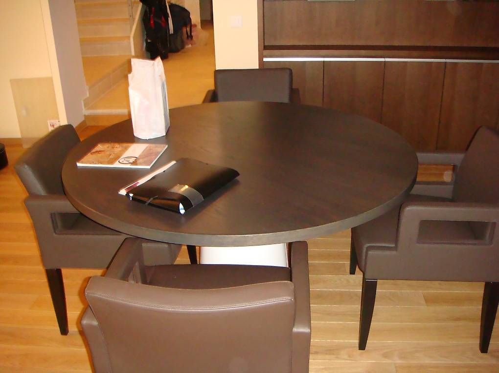 Tischset: La table ronde et 4 chaises – Gebraucht aus Nyon von leo_dhs6