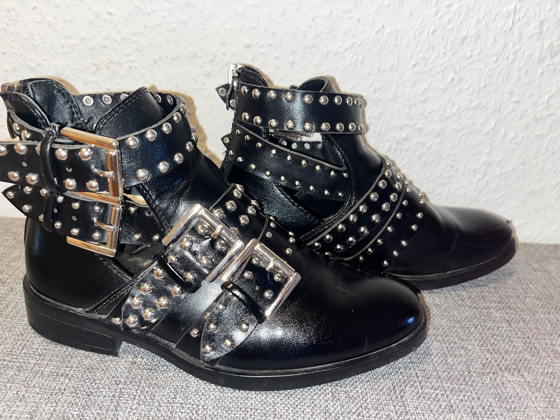 Scarpe per ragazze: Black boots - ideal for Hallowe'en size 25 – Usato da Genève venduto da dmt_y25y 1