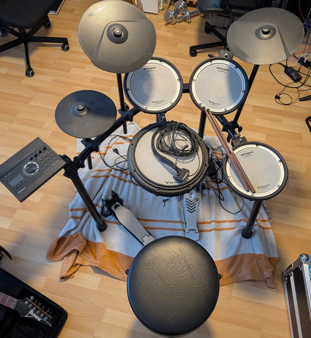 Roland Strumenti musicali: E-Drums: Roland V-Drum TD17 – Usato da Basel venduto da rob_hkz9