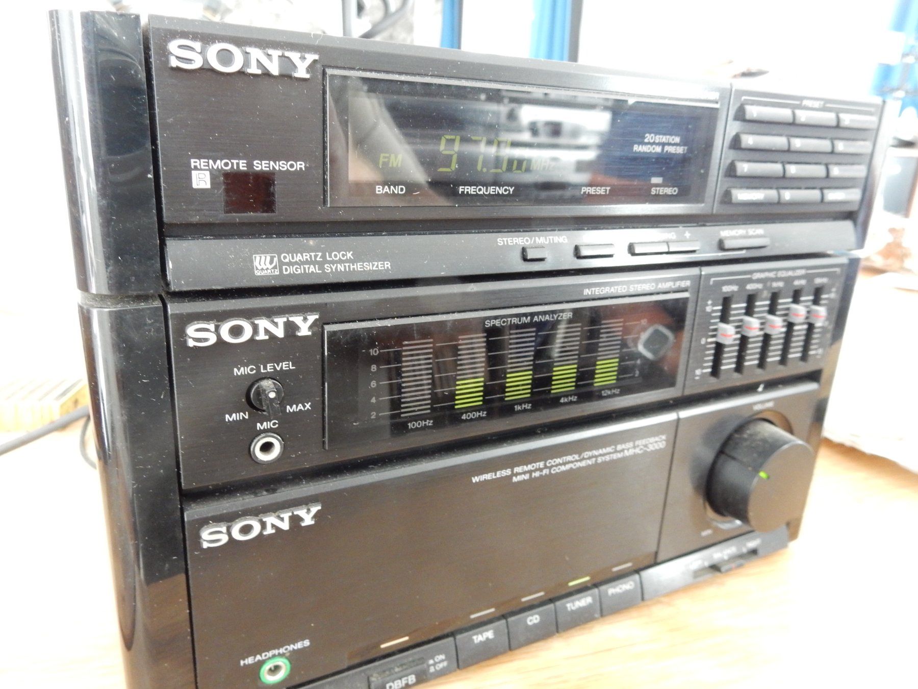 Sony Systèmes audio & multimédias: Sony Mini Anlage – D'occasion à Balsthal par Subaru11 1