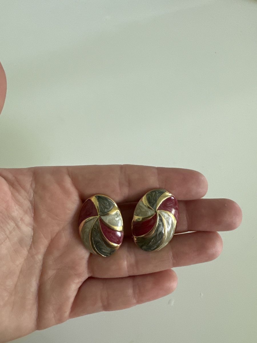 Ohrringe & -stecker: Vintage G earrings – Gebraucht aus Binningen von Sophiescloset