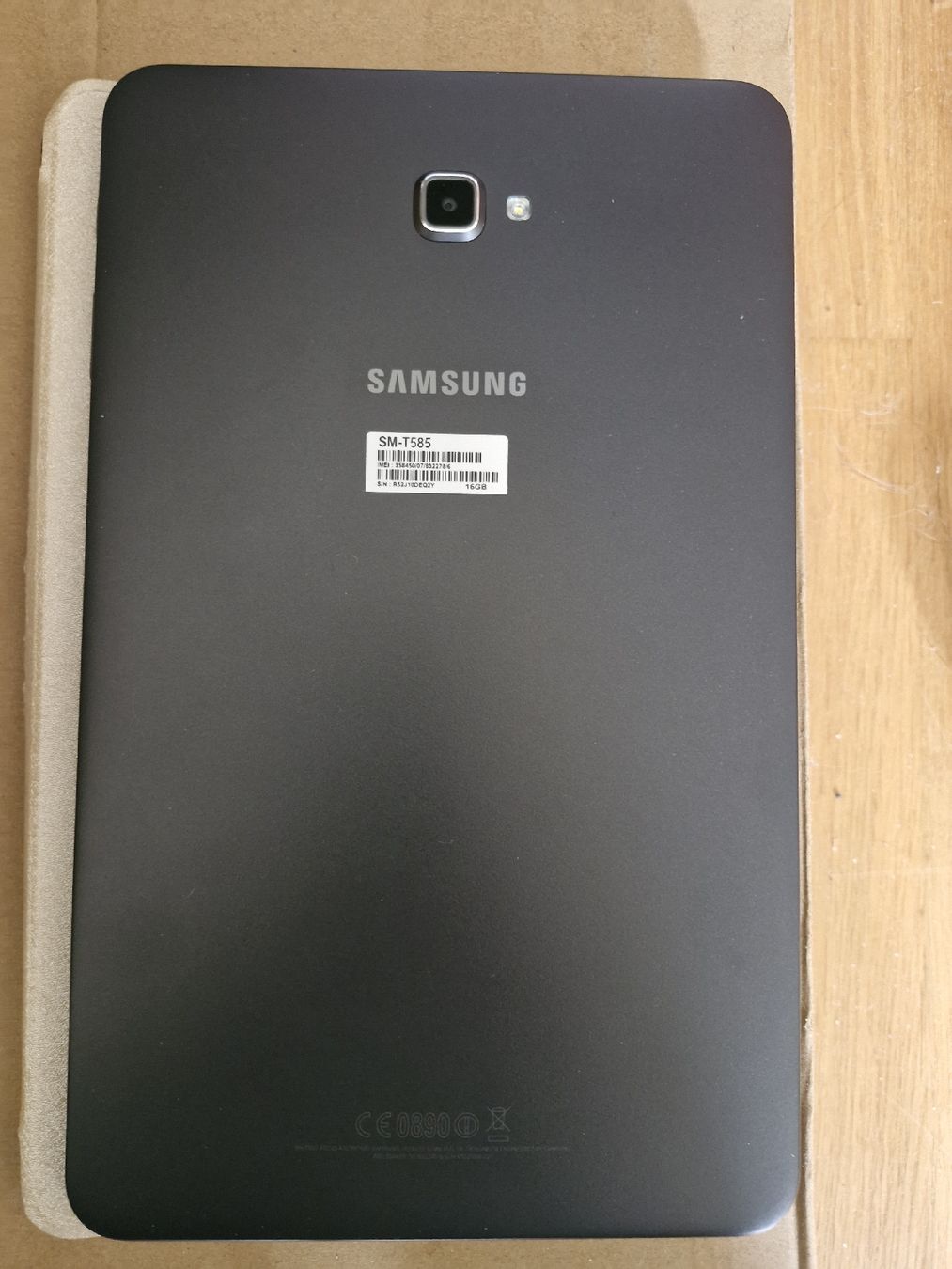 Samsung Tablet PC: Samsung Galaxy Tab A6 – Usato da Zürich venduto da Aisha8 1