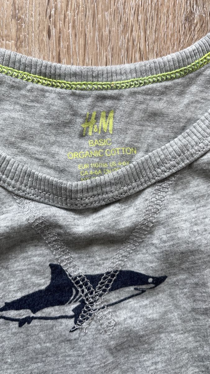 Lotti di vestiti: 3 Ärmellose Shirts Gr. 110/116 – Usato da Sulz AG venduto da Zissi31324 1