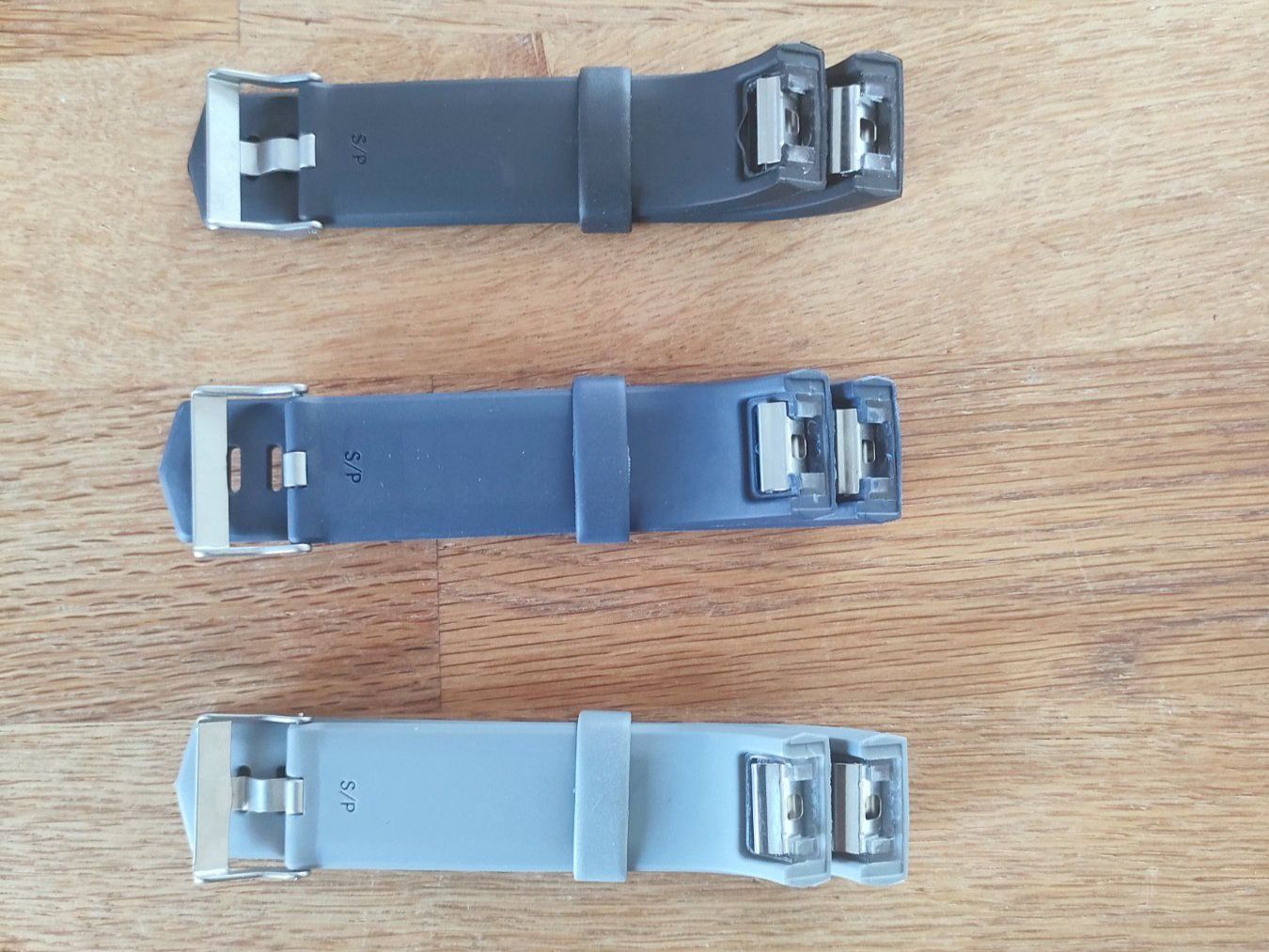 Bracciali & Braccialetti: Fitbit Armbänder, zu Fitbit 2, falsch bestelllt – Nuovo e nell'imballaggio originale da Langnau b. Reiden venduto da ticino70 2