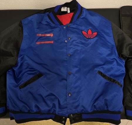 Coole Adidas Jacke, blau-schwarz, Grösse Xl, Top Style