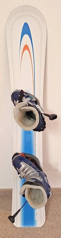 Boards: GENERICS Snowboard inklusive Bindung und Schuhe - 153cm – Gebraucht aus Baar von SBBaco