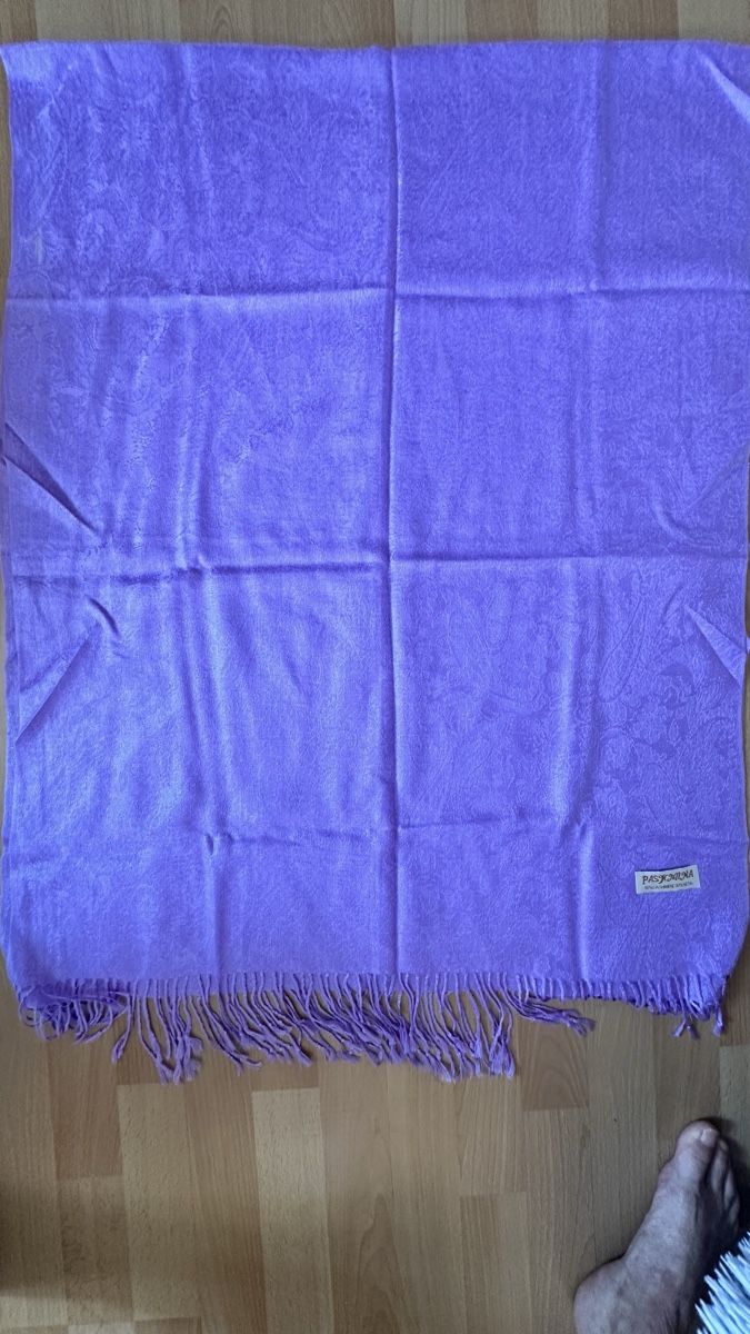 Foulard & Sciarpe: Châle Pashmina violet  70% cachemire 30% soie – Usato da Vuippens venduto da ale_6gkb 2