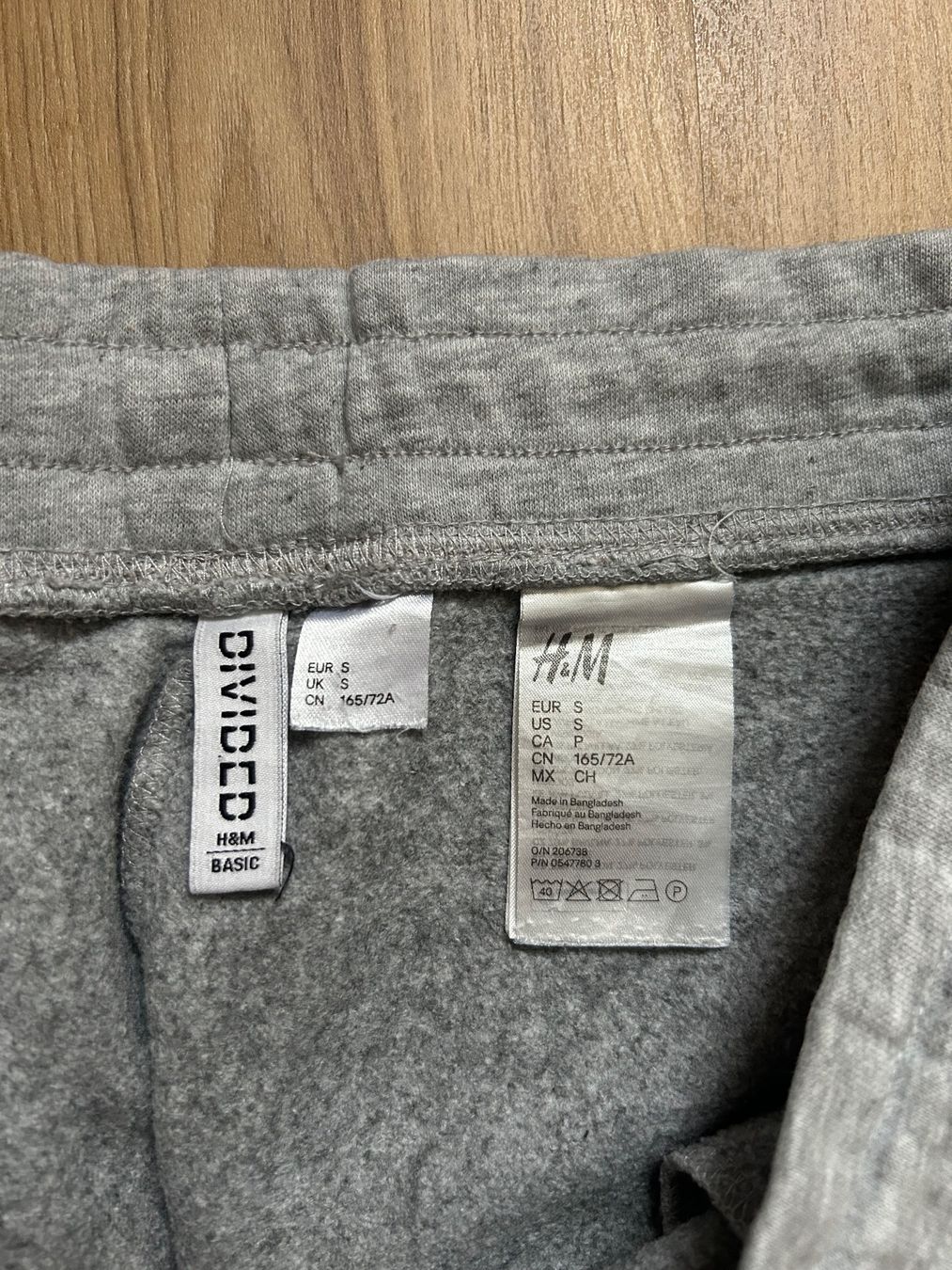 H&M Pantaloni: Training/jogging gris clair serré au chevilles – Usato da Chevenez venduto da lou_79mn 1