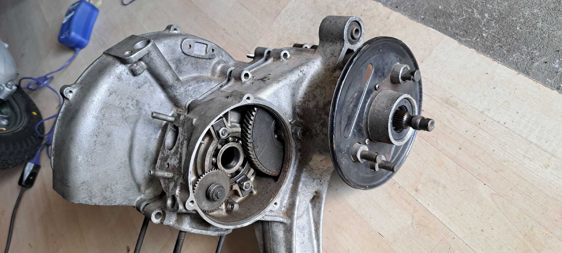 Vespa Alle Rollerersatzteile: Vespa Motorgehäuse VNX 2T – Gebraucht aus Füllinsdorf von Borgirosi 5