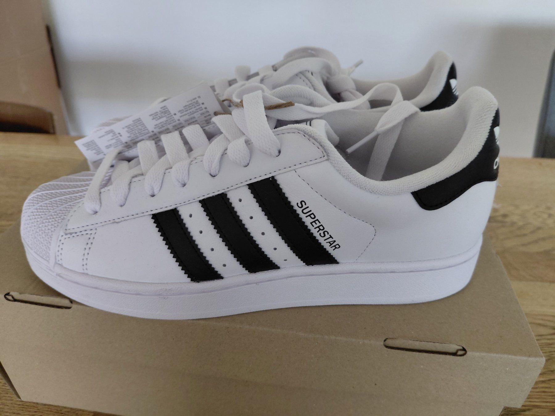 Adidas Scarpe da uomo: SUPERSTAR II UNISEX - US 8 – Nuovo e nell'imballaggio originale da Gossau SG venduto da Zelte 1
