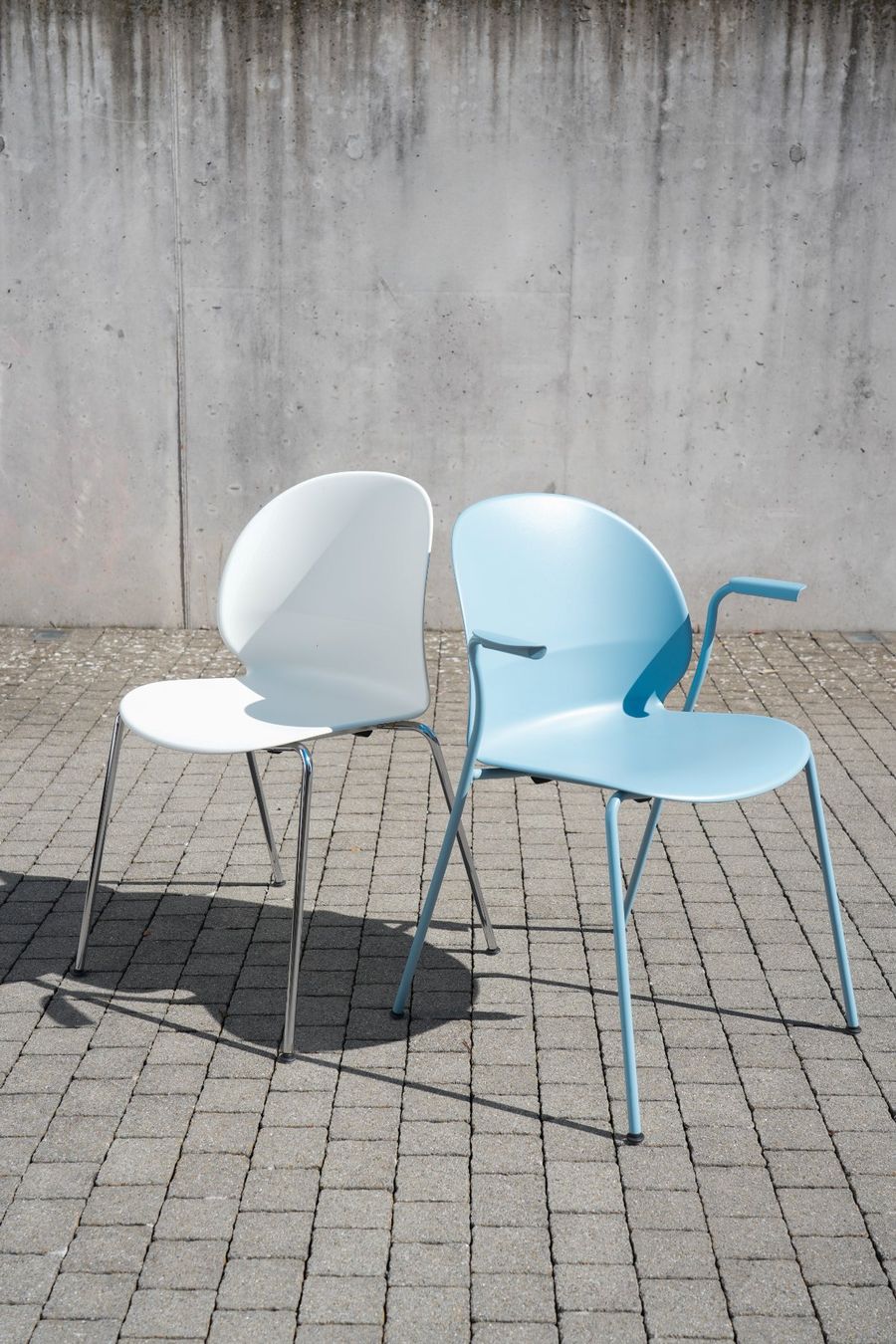 Fritz Hansen Stühle: N02 Recycle weiss – Neu (gemäss Beschreibung) aus Uster von uniki.ch