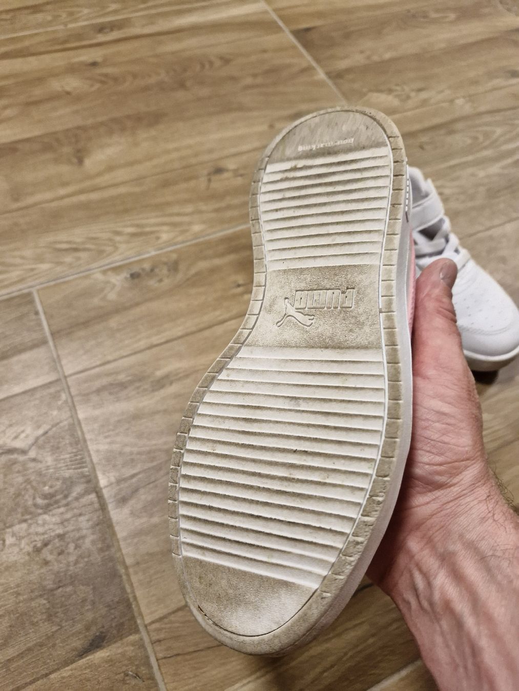 Puma Schuhe für Mädchen: Baskets blanches PUMA, taille 35 – Gebraucht aus Les Rasses von Alpagavaudois 1