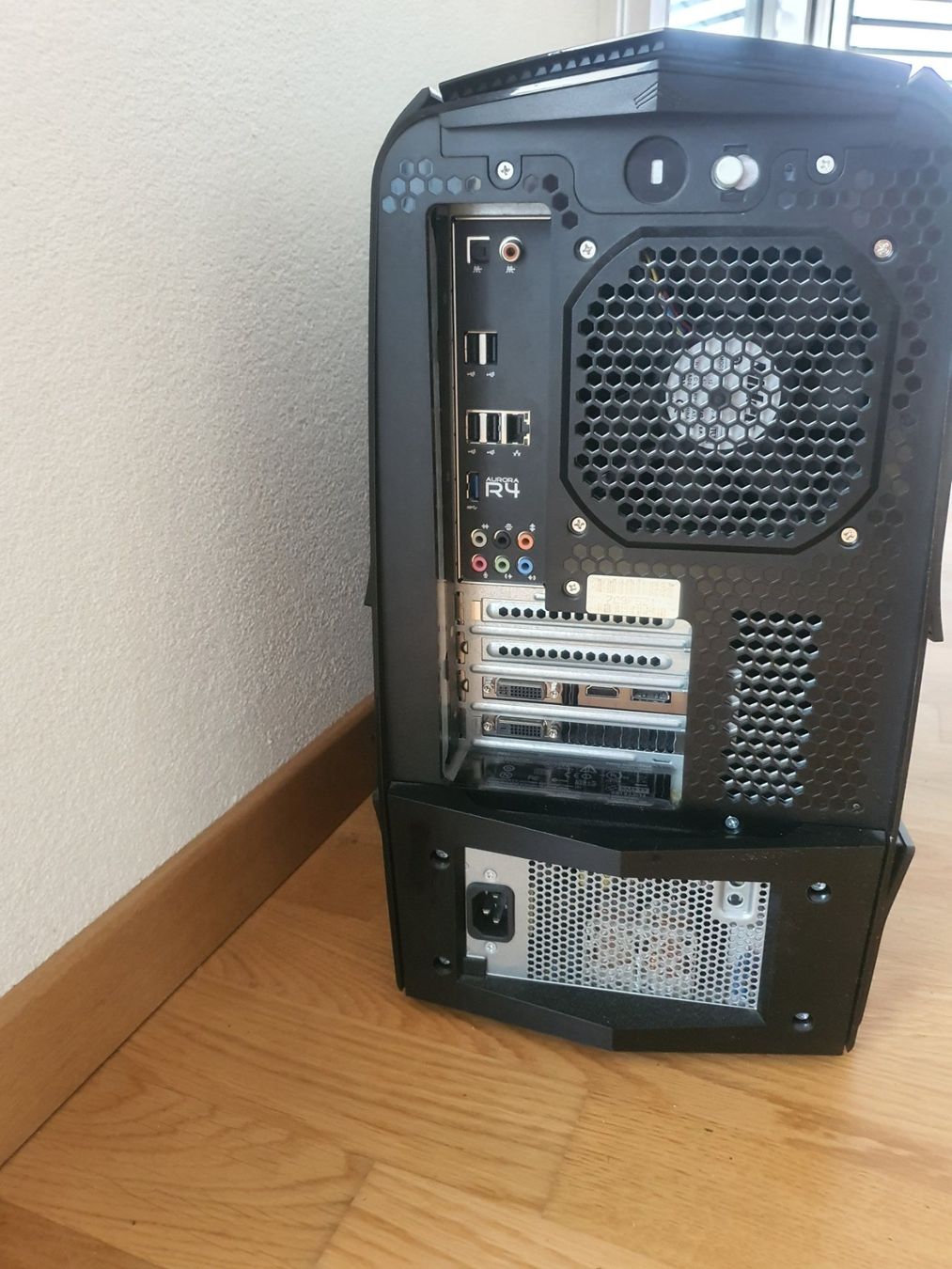 Alienware PCs: PC gaming Alienware Aurora R4 – Gebraucht aus Matran von  2