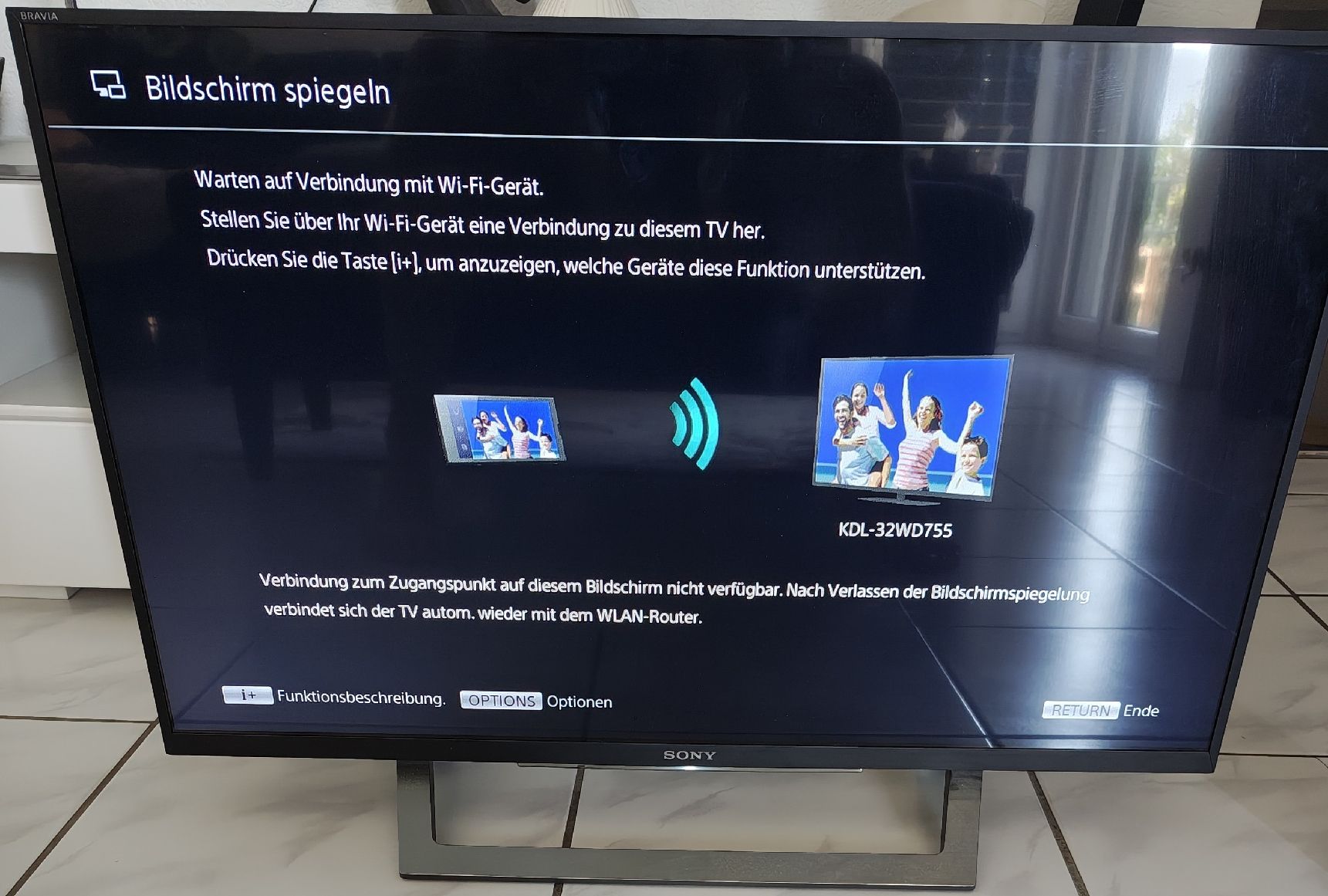 Sony Fernseher: Sony Fernseher KDL-32WD755  – Gebraucht aus Flurlingen von dob_959p