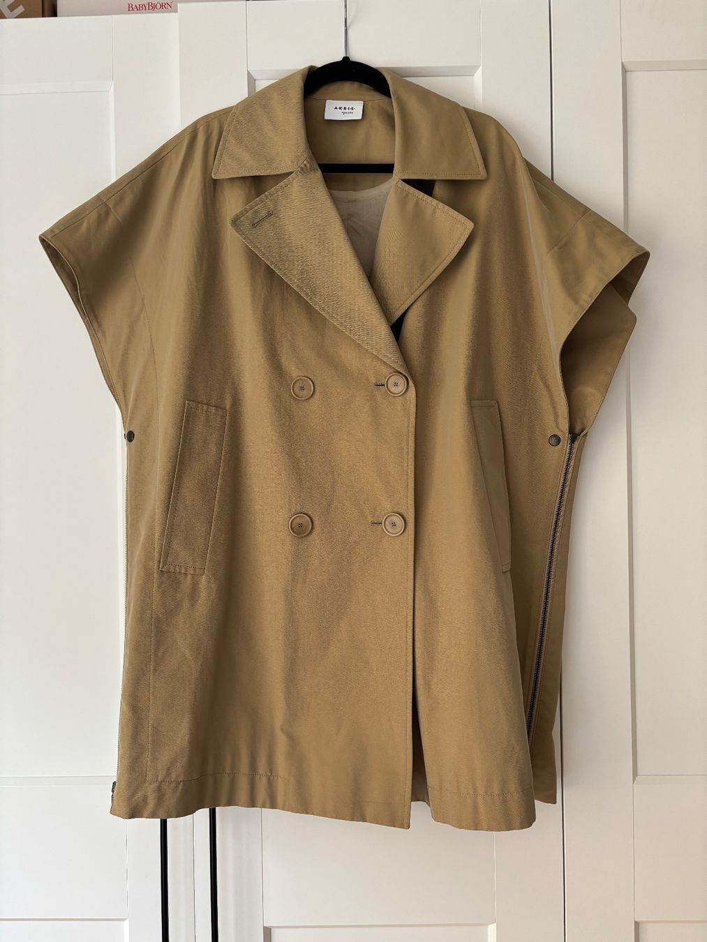 Akris Giacche: Cool Akris punto trench cape D34 – Usato da Zürich venduto da nao_pjh8 1